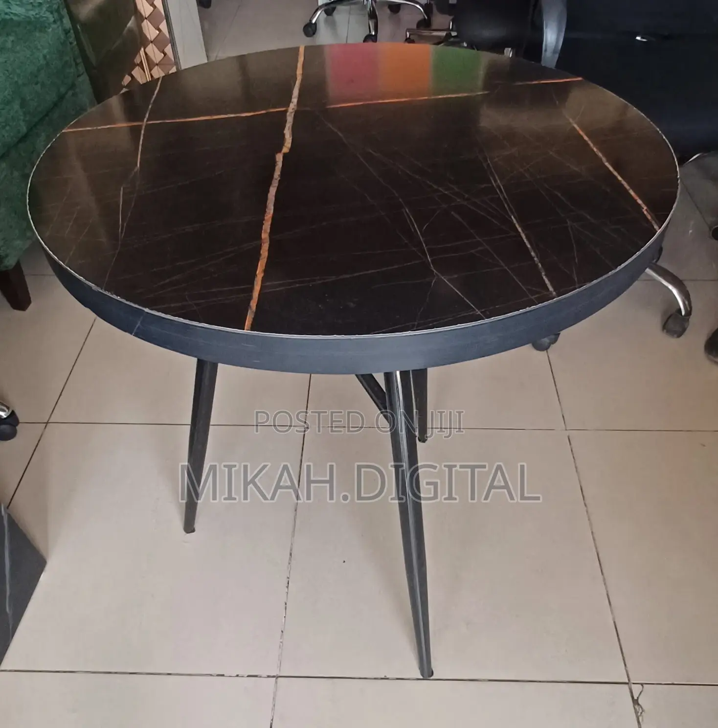 Trileg MDF Circular Dining Table