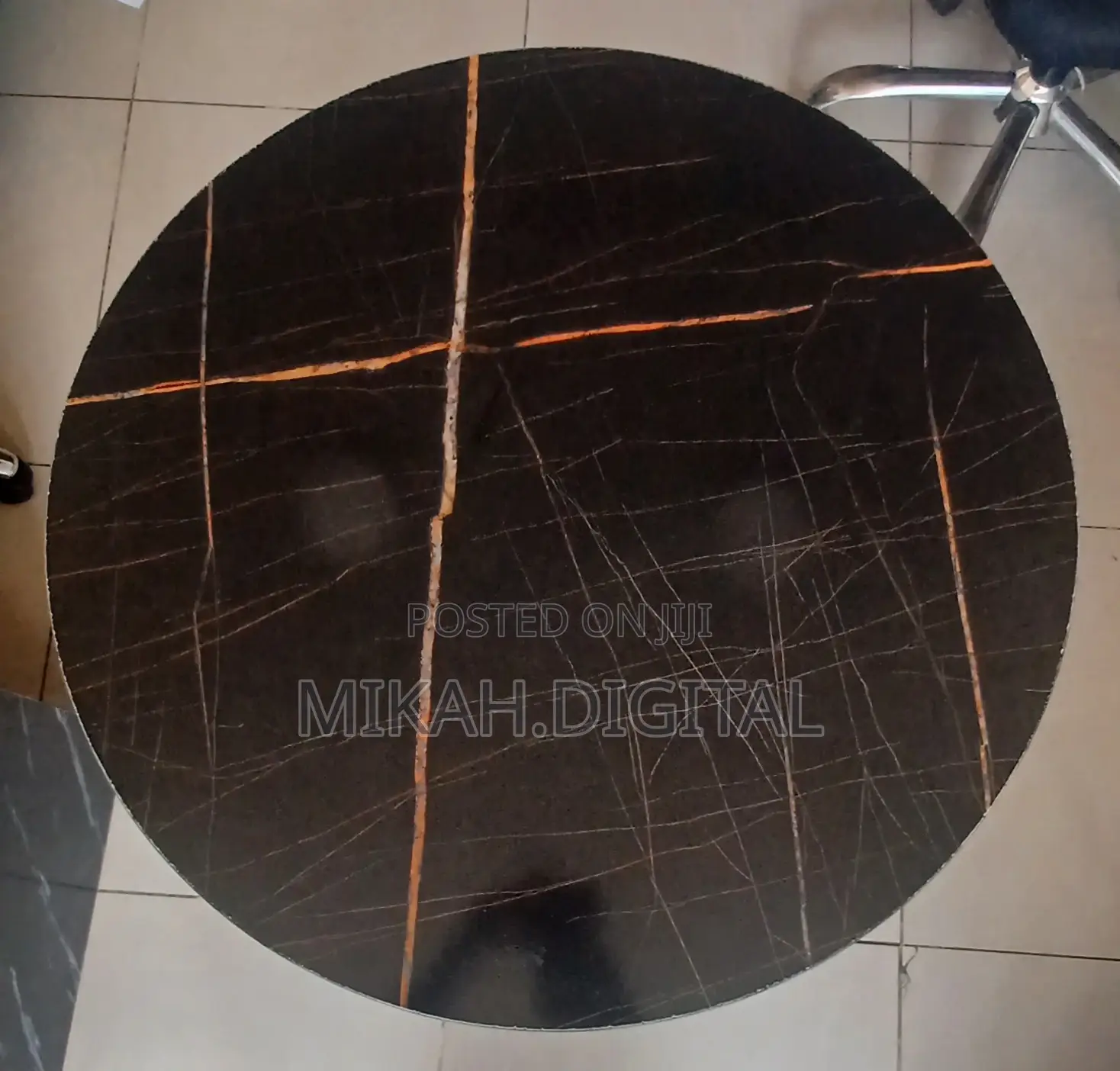 Trileg MDF Circular Dining Table