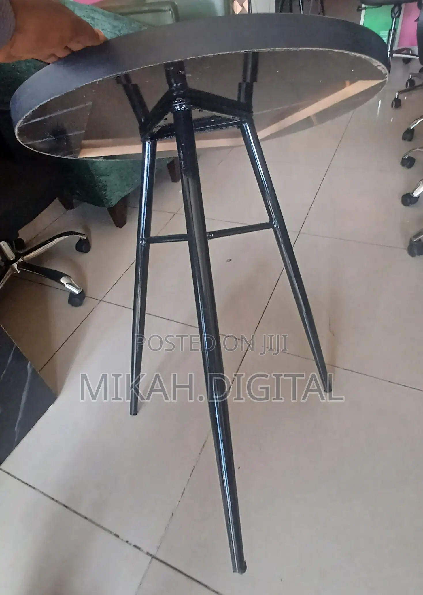 Trileg MDF Circular Dining Table