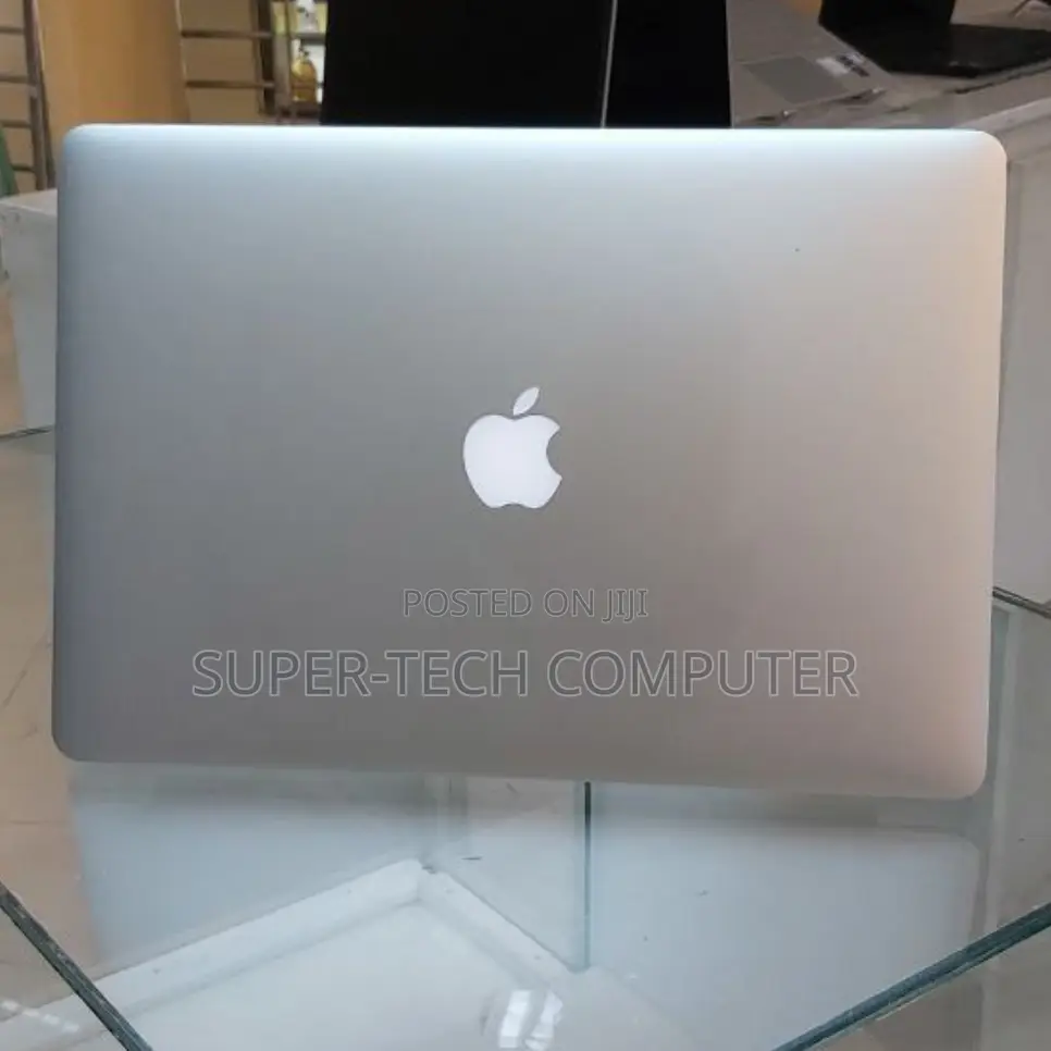 New Laptop Apple MacBook Pro 2015 16GB Intel Core I7 SSD 512GB
