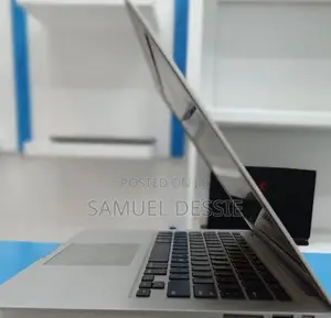 Photo - New Laptop Apple MacBook Air 2015 4GB Intel Core I5 SSD 128GB