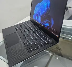 New Laptop Dell XPS 13 16GB Intel Core I7 SSD 512GB