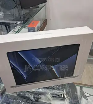 New Laptop Apple MacBook Pro 16GB Apple M2 SSD 512GB