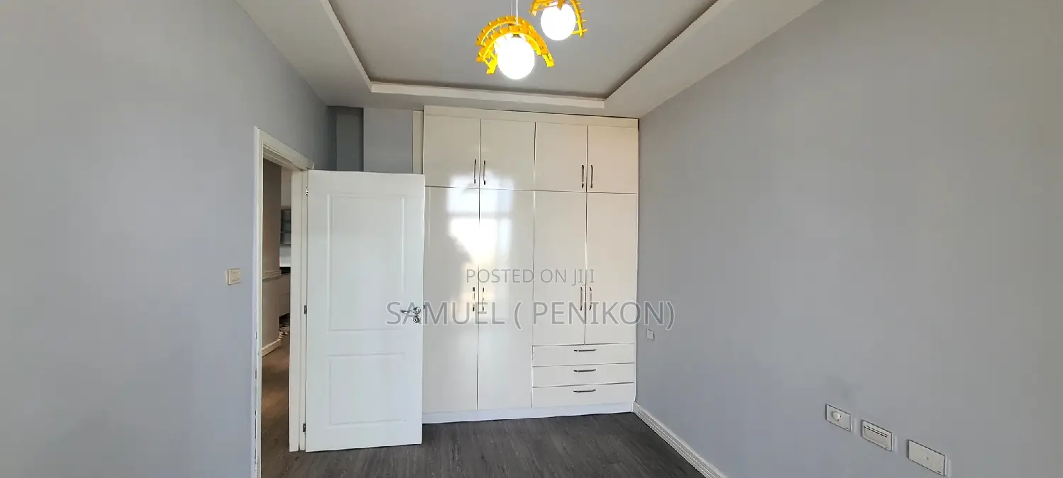 3bdrm Apartment in Apartment, Bole for sale