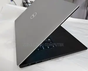 New Laptop Dell Precision 5540 16GB Intel Core I9 SSD 512GB