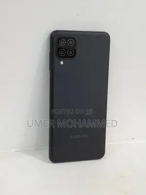 Photo - Samsung Galaxy A12 64 GB Black