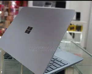 New Laptop Microsoft Surface 8GB Intel Core I5 SSD 512GB