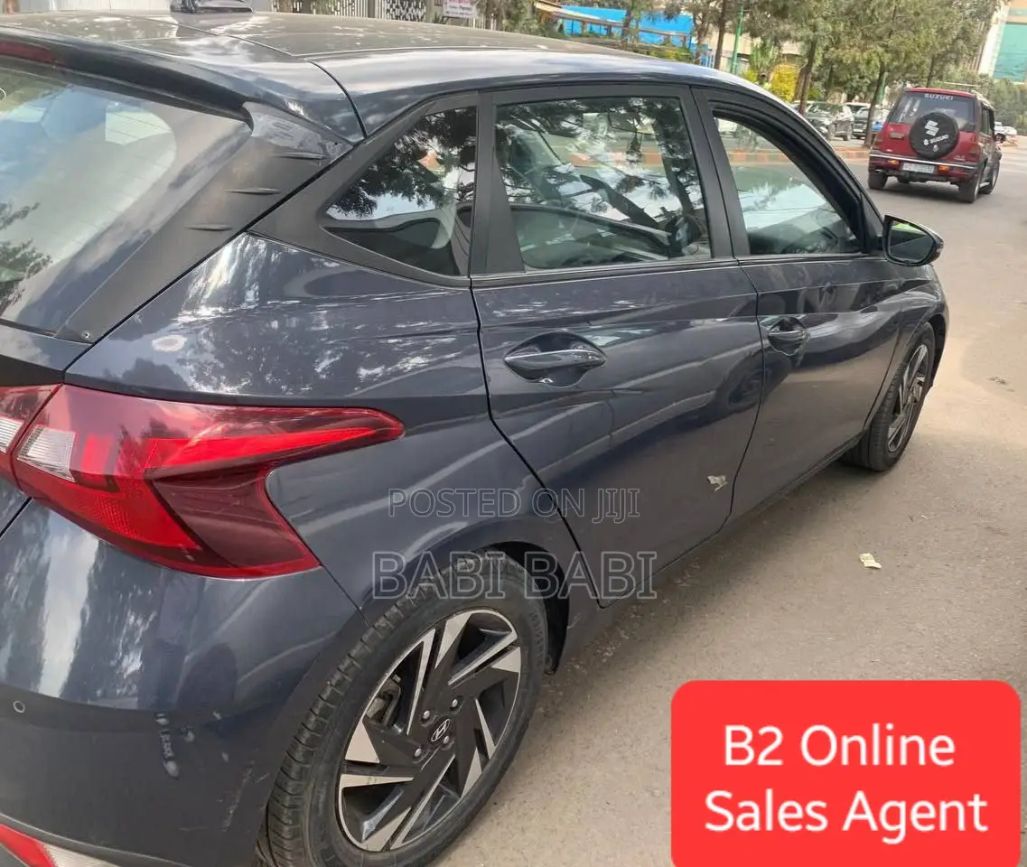 Hyundai i20 2021 Gray