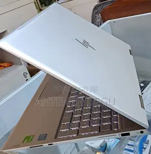 New Laptop HP Envy X360 8GB Intel Core I5 SSD 512GB