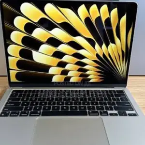 New Laptop Apple MacBook Air 2024 M3 13-Inch 8GB Intel SSD 256GB