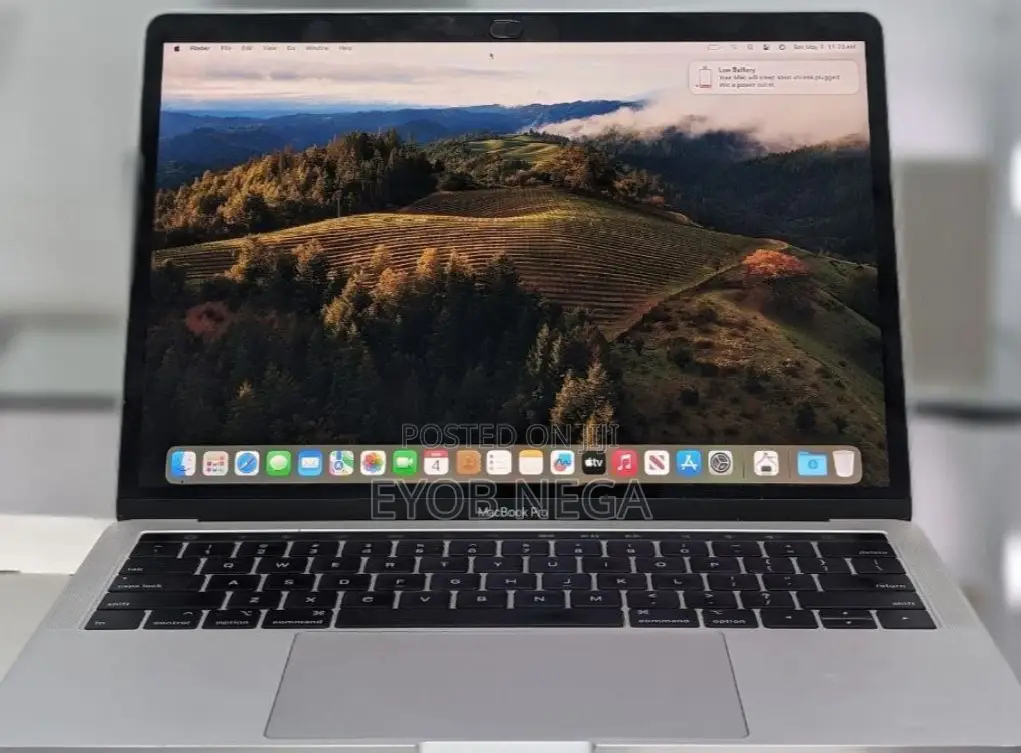 New Laptop Apple MacBook Pro 2018 16GB Intel Core I7 SSD 512GB
