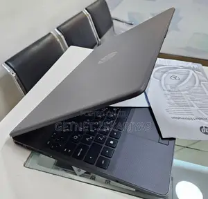 New Laptop HP Stream Notebook 8GB AMD Ryzen 5 SSD 256GB