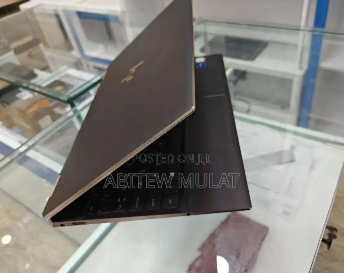 New Laptop HP Spectre X360 16GB Intel Core I7 SSHD (Hybrid) 512GB