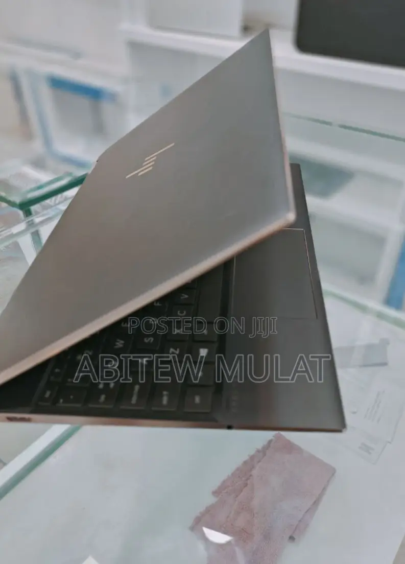 New Laptop HP Spectre X360 16GB Intel Core I7 SSHD (Hybrid) 512GB