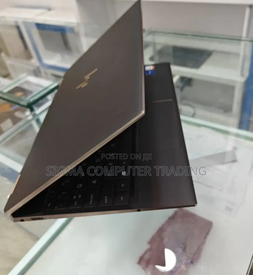 New Laptop HP Spectre X360 15 16GB Intel Core I7 SSD 512GB
