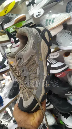 Photo - Ccolombia Sneakers Master Quality