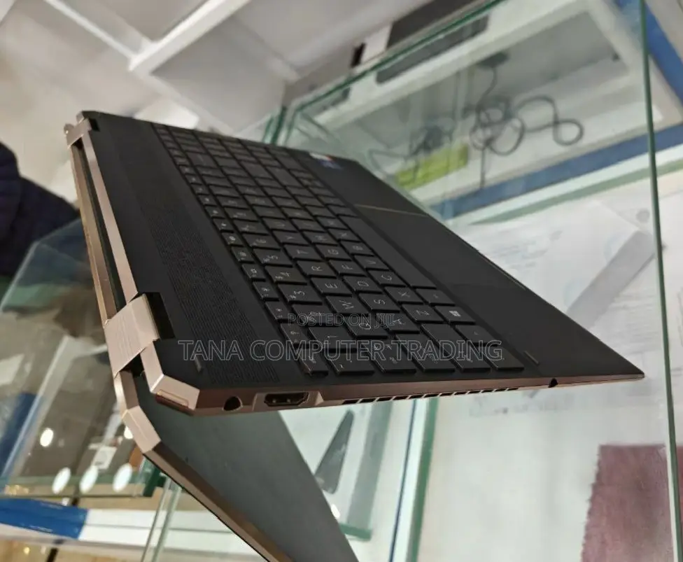New Laptop HP Spectre 14 16GB Intel Core I7 SSD 512GB