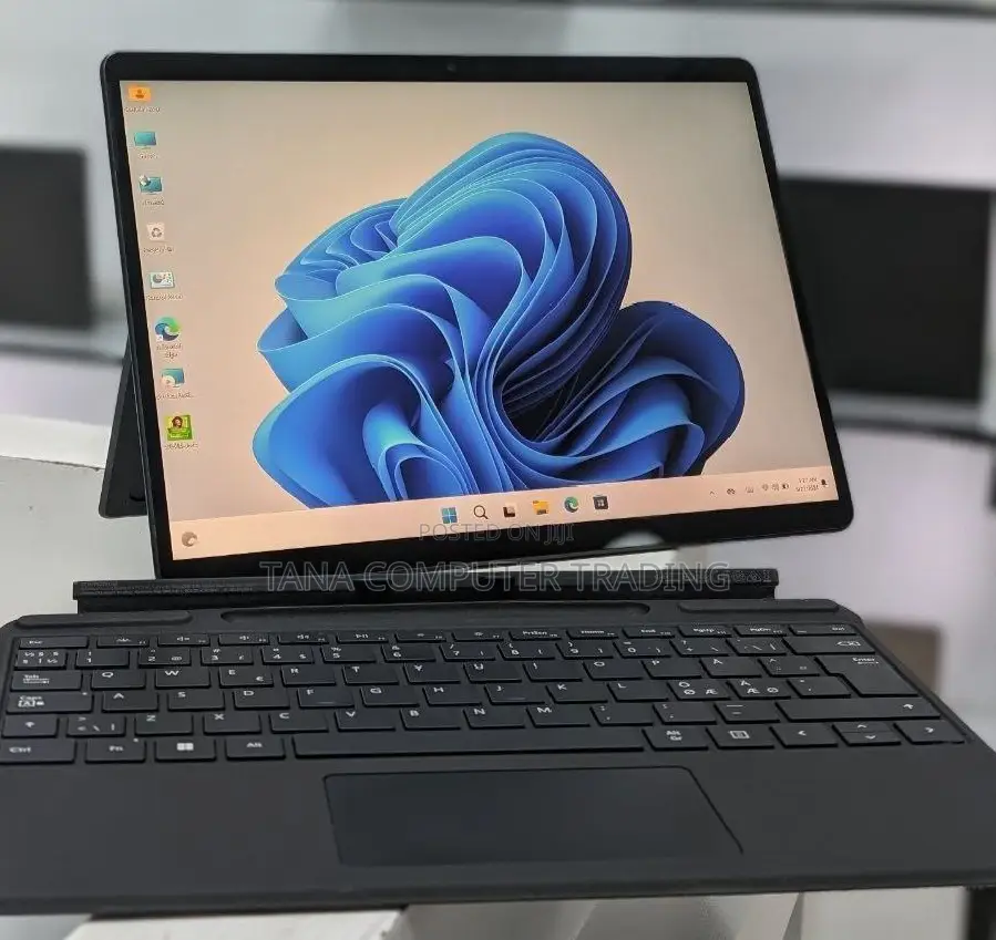 New Laptop Microsoft Surface Pro 9 16GB Intel Core I5 SSD 256GB