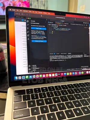 New Laptop Apple MacBook Pro 2015 16GB Intel Core I7 SSD 512GB