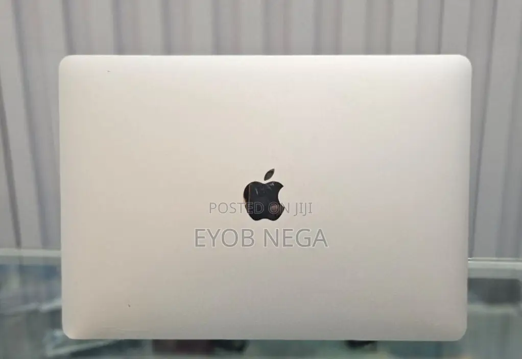 New Laptop Apple MacBook Air 2020 M1 8GB Apple M1 SSD 256GB