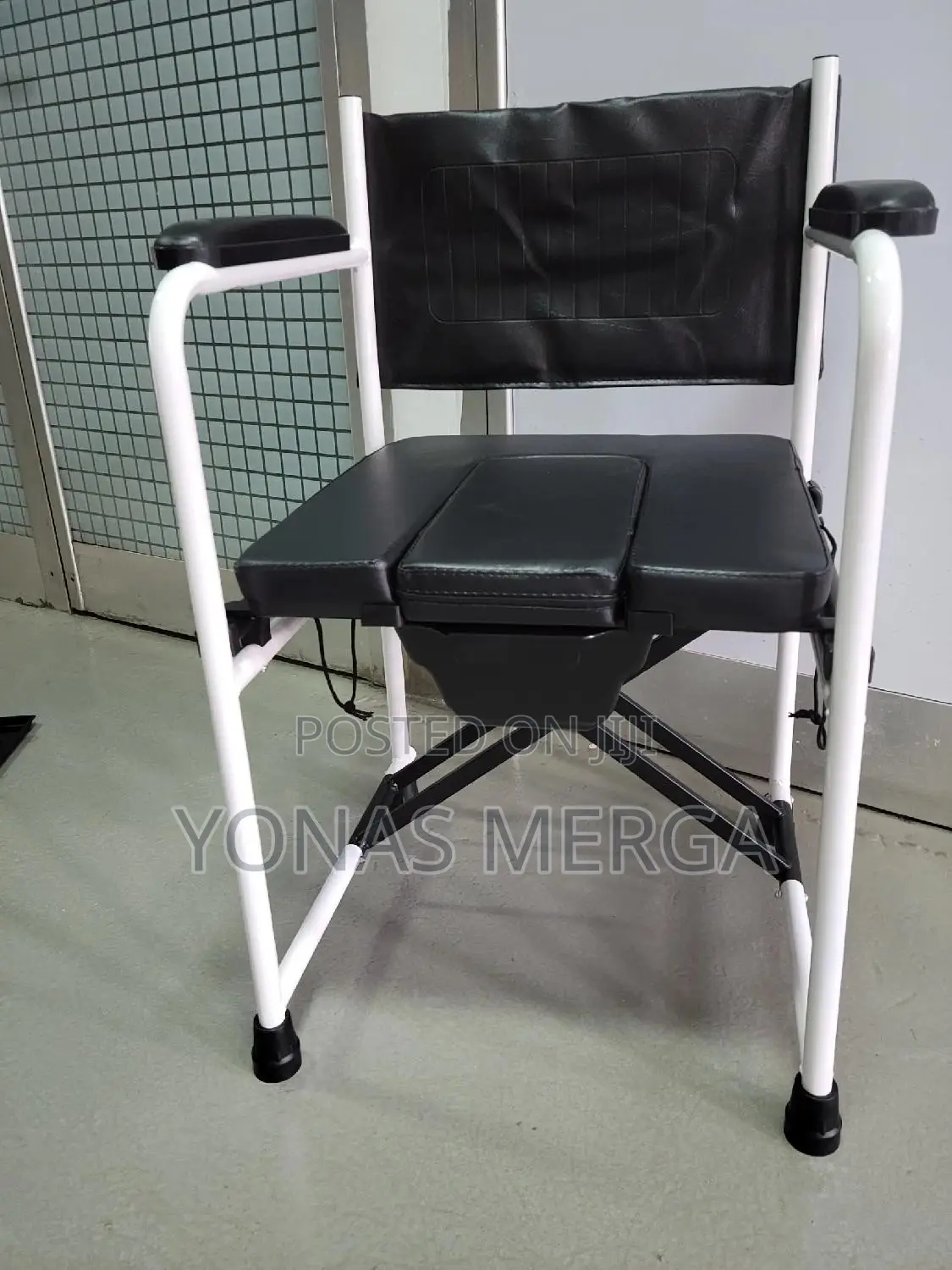Popo Chair☆ሚሰበሰብ /Commode Chair\መደገፊያ የእጅም/የጀርባ/Toilet Chair