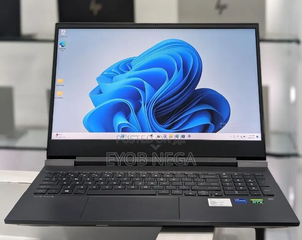 New Laptop HP Victus 16 16GB Intel Core I7 SSD 512GB