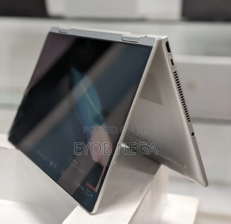 New Laptop HP Envy X360 8GB Intel Core I5 SSD 512GB