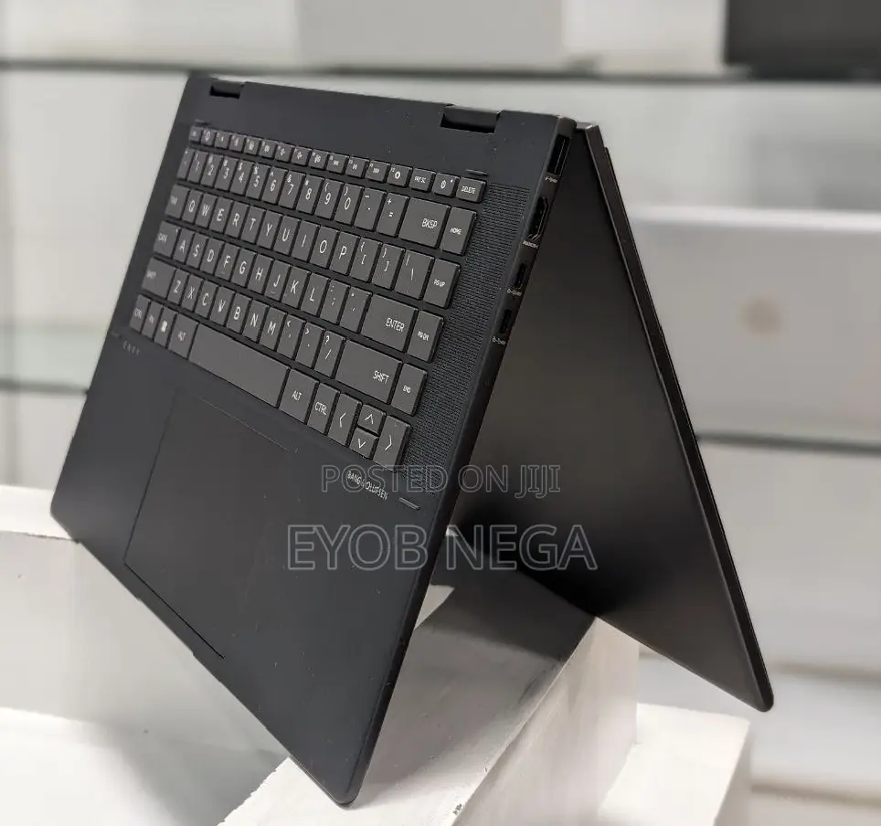 New Laptop HP Envy X360 8GB AMD Ryzen 5 SSD 512GB