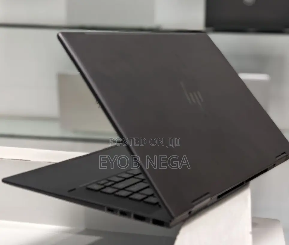 New Laptop HP Envy X360 8GB AMD Ryzen 5 SSD 512GB