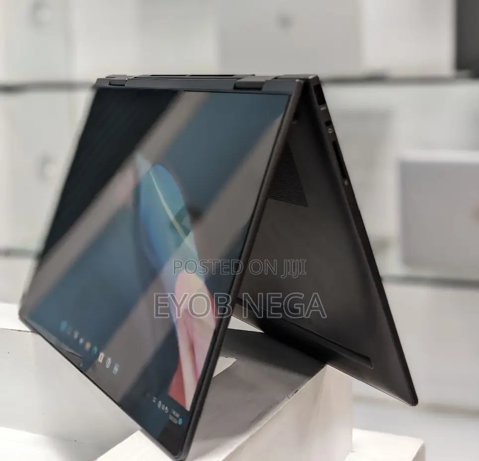 New Laptop HP Envy X360 8GB AMD Ryzen 5 SSD 512GB