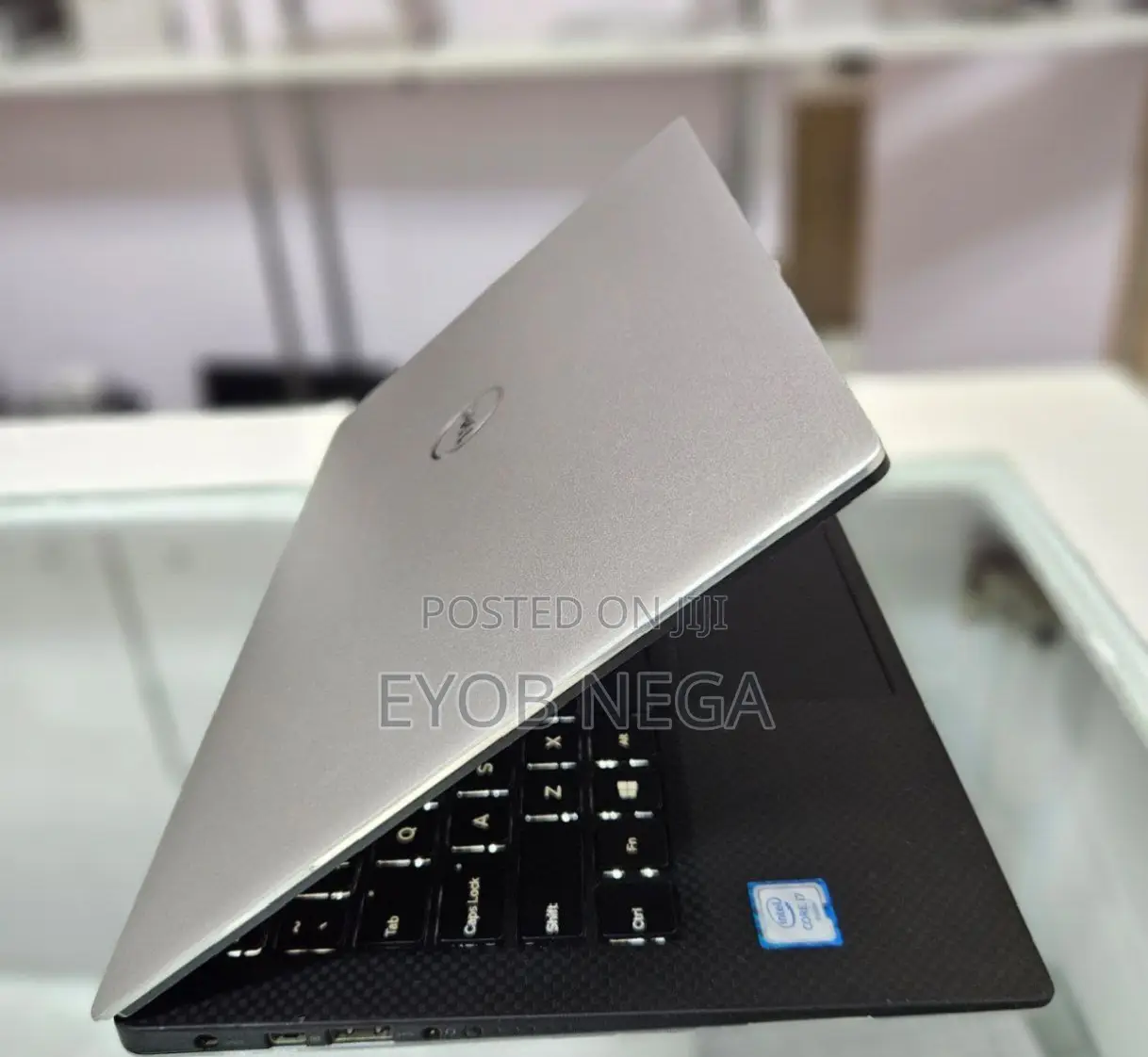 New Laptop Dell XPS 13 8GB Intel Core I7 SSD 512GB