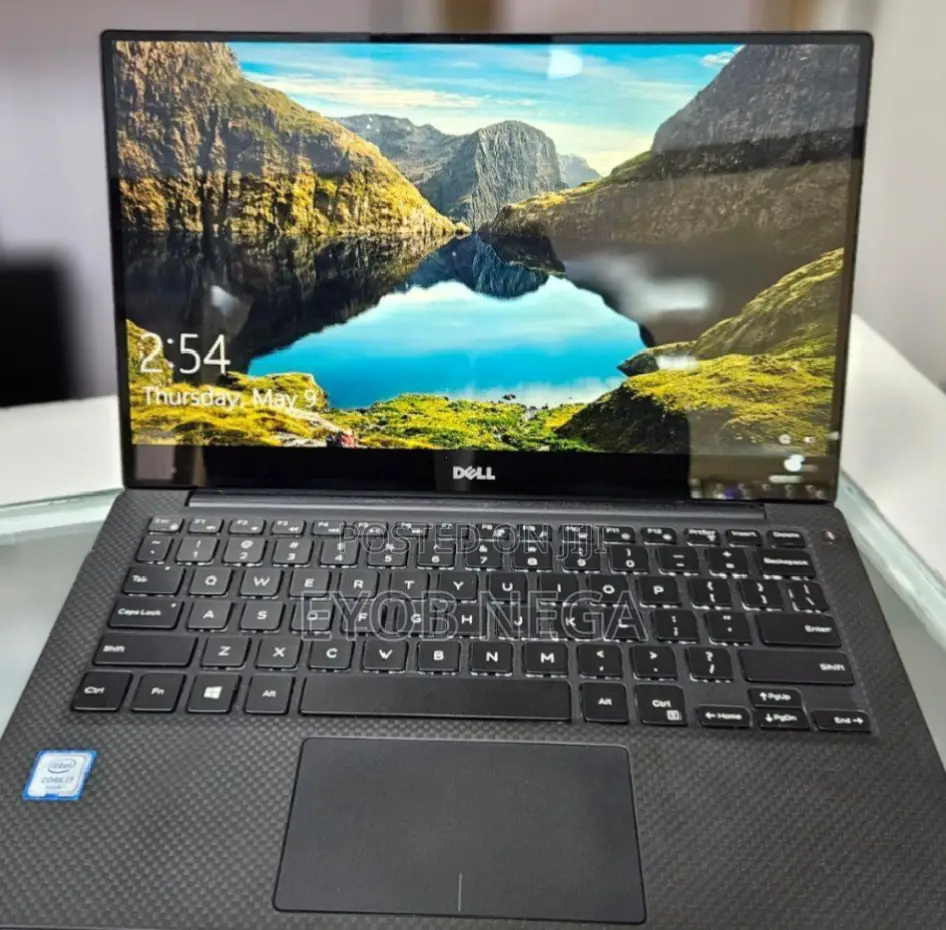 New Laptop Dell XPS 13 8GB Intel Core I7 SSD 512GB
