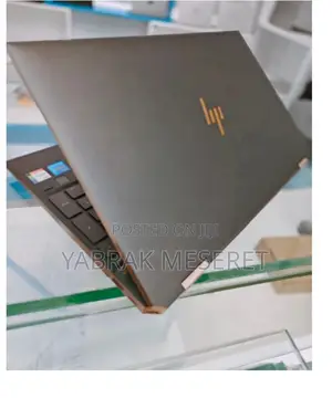 Photo - New Laptop HP Spectre 16GB Intel Core I7 SSD 512GB