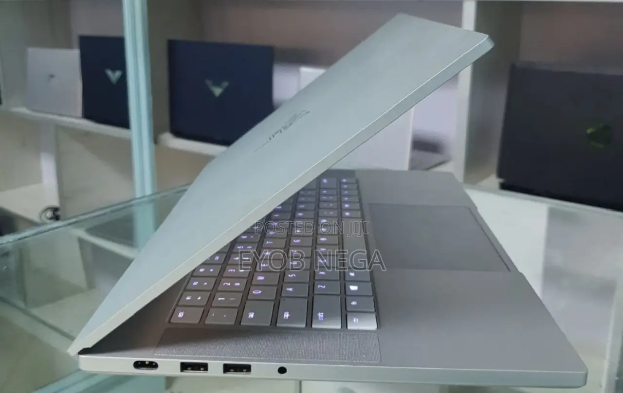 New Laptop Razer Blade 16GB Intel Core I7 SSD 512GB