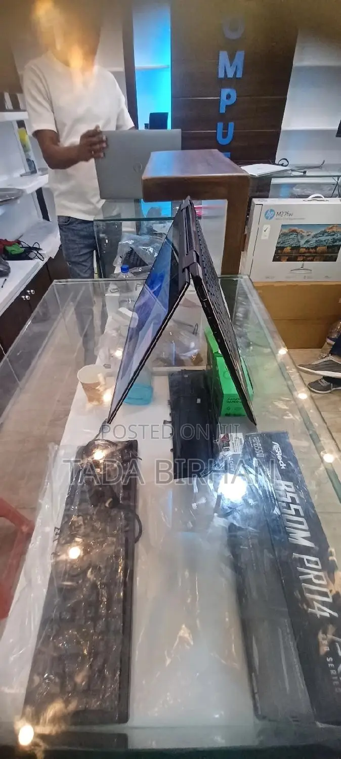 New Laptop Asus VivoBook 15 X505BA 16GB Intel Core I7 SSD 512GB