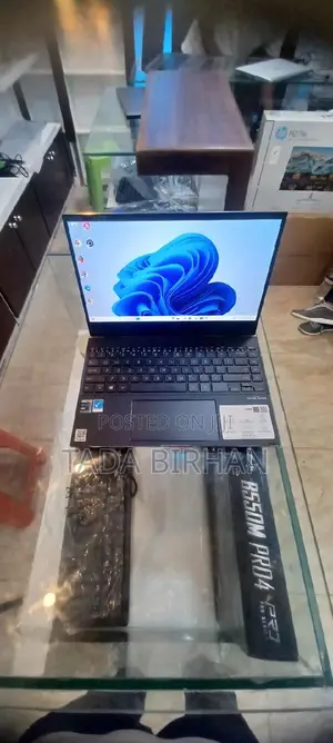 New Laptop Asus VivoBook 15 X505BA 16GB Intel Core I7 SSD 512GB