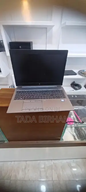 New Laptop HP ZBook 14 16GB Intel Core I7 SSD 512GB