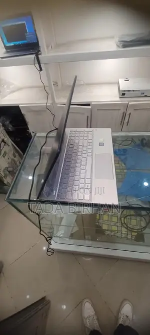 New Laptop HP Pavilion 15 8GB Intel Core I5 SSD 512GB