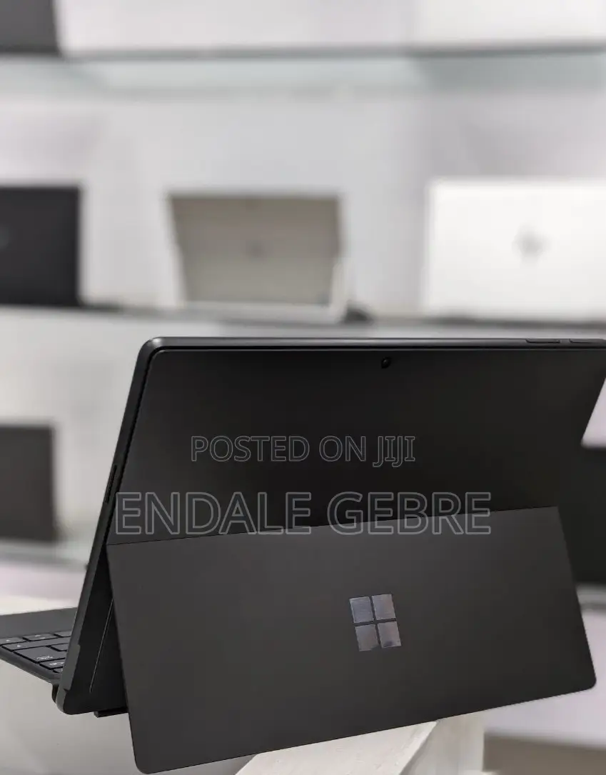 New Laptop Microsoft Surface Pro 9 16GB Intel Core I7 SSD 256GB