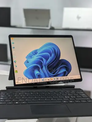 New Laptop Microsoft Surface Pro 9 16GB Intel Core I7 SSD 256GB