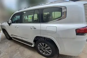 New Toyota Land Cruiser 2023 White