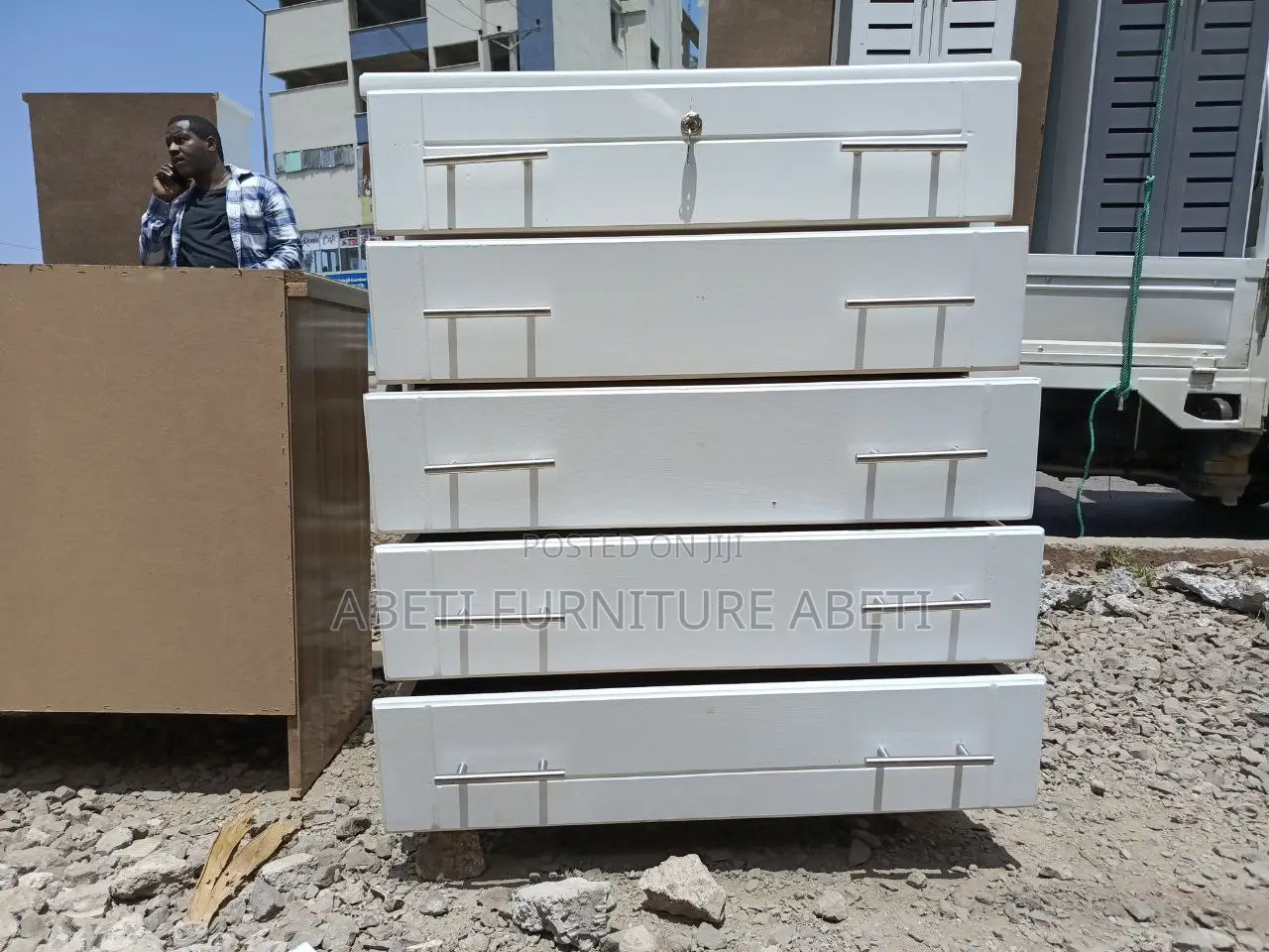 1.በ90ሸሚዝኮሞ