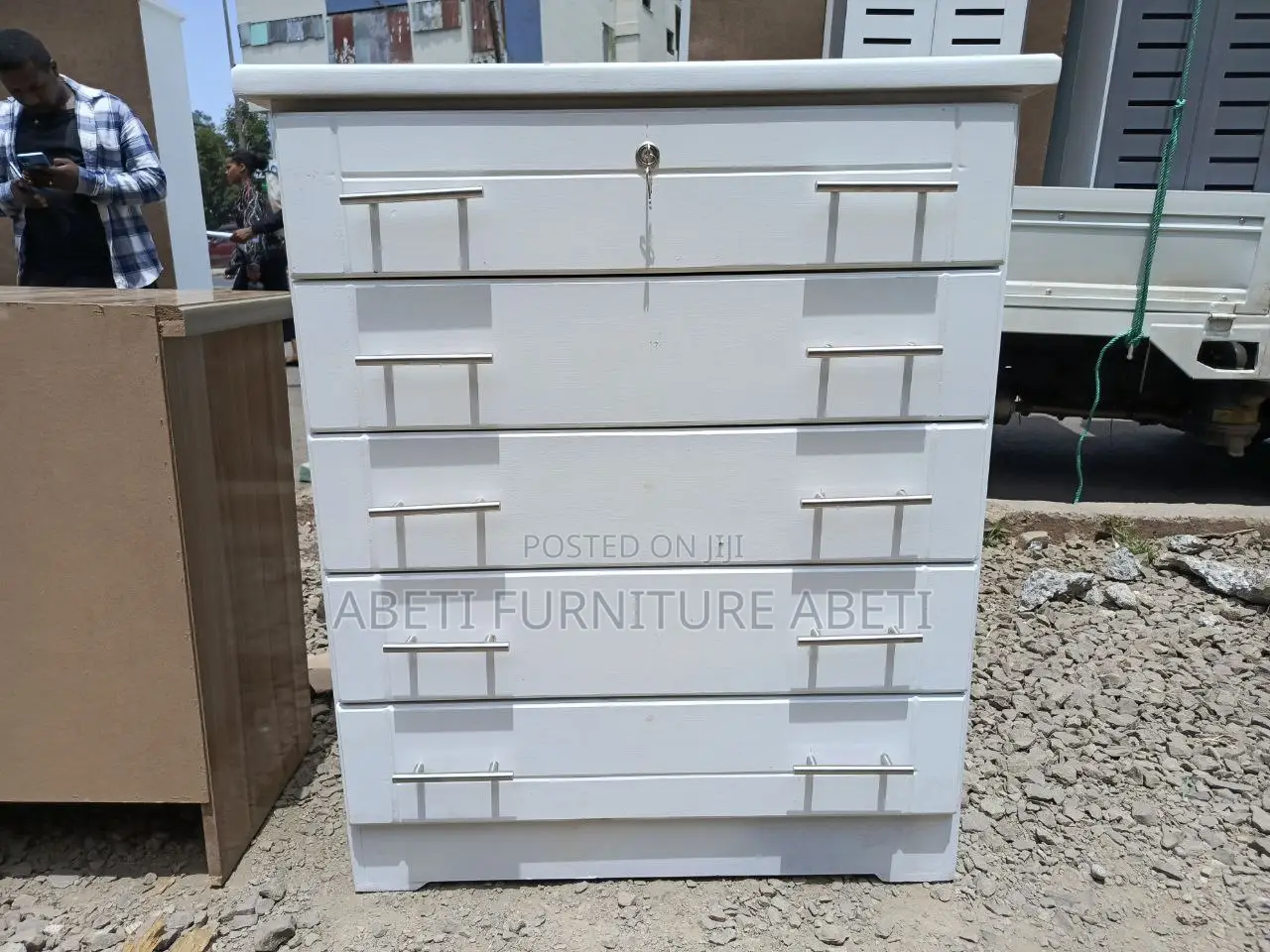 1.በ90ሸሚዝኮሞ