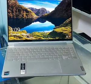 New Laptop Lenovo Yoga 950i 16GB Intel Core I7 SSD 512GB