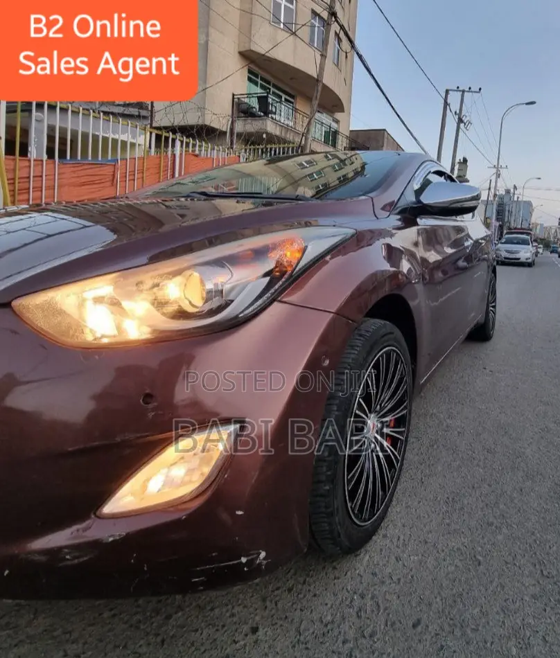 Hyundai Avante 2013 Burgundy