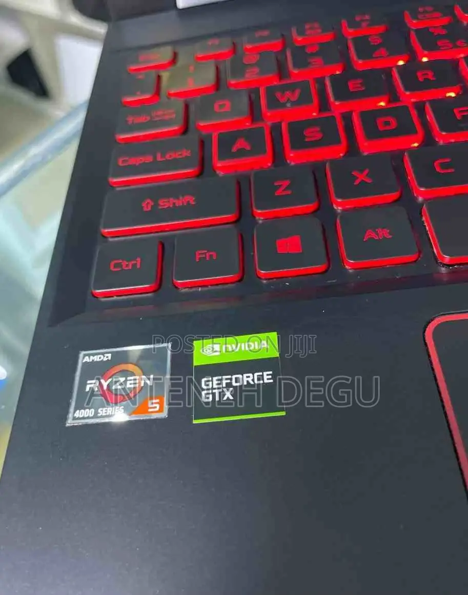 New Laptop Acer Nitro 5 8GB AMD Ryzen 5 SSD 256GB