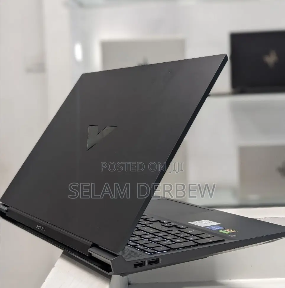 New Laptop HP Victus 16 16GB Intel Core I7 SSD 512GB
