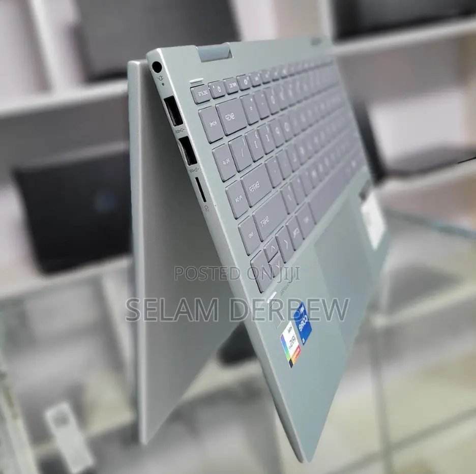 New Laptop HP Envy X360 8GB Intel Core I5 SSD 512GB