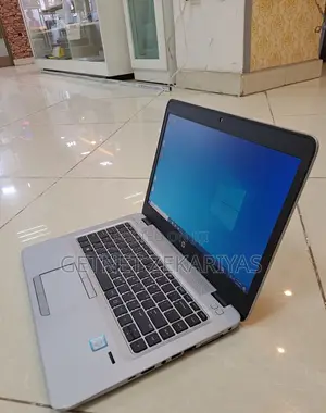 New Laptop HP EliteBook 840 G5 4GB AMD A10 SSD 500GB