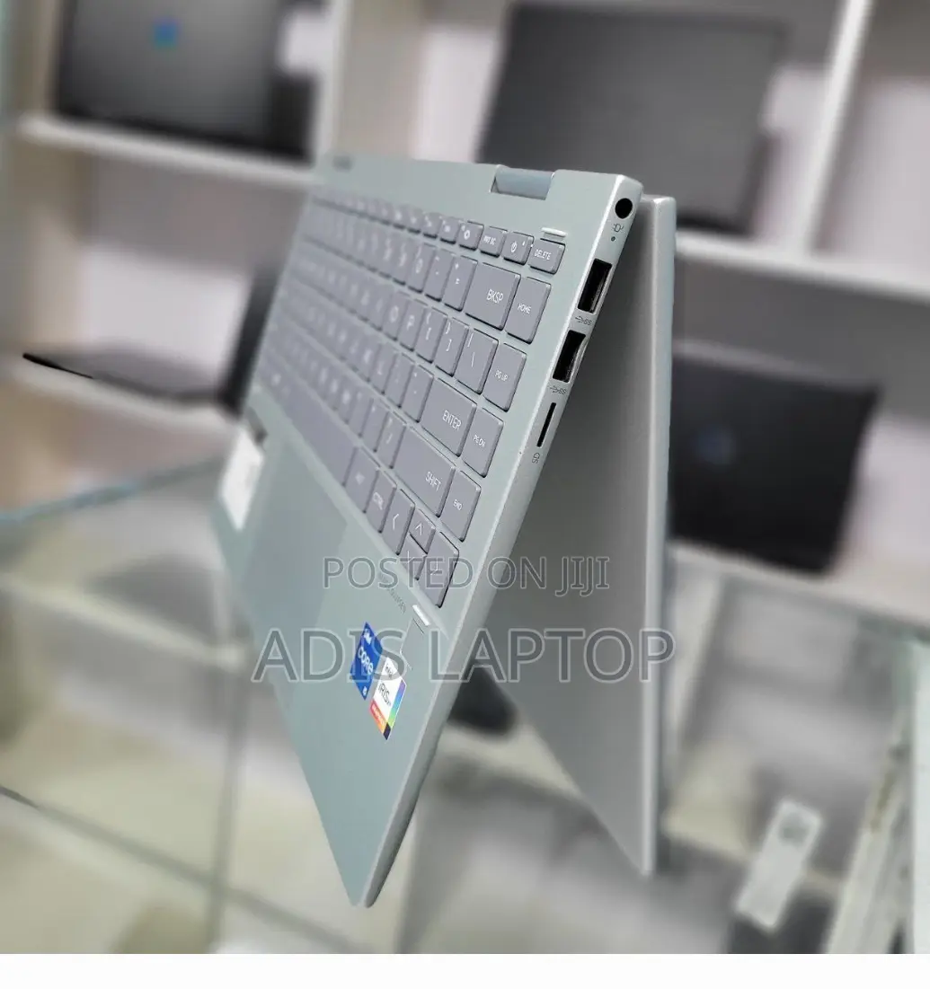 New Laptop HP Envy X360 8GB Intel Core I5 SSD 512GB